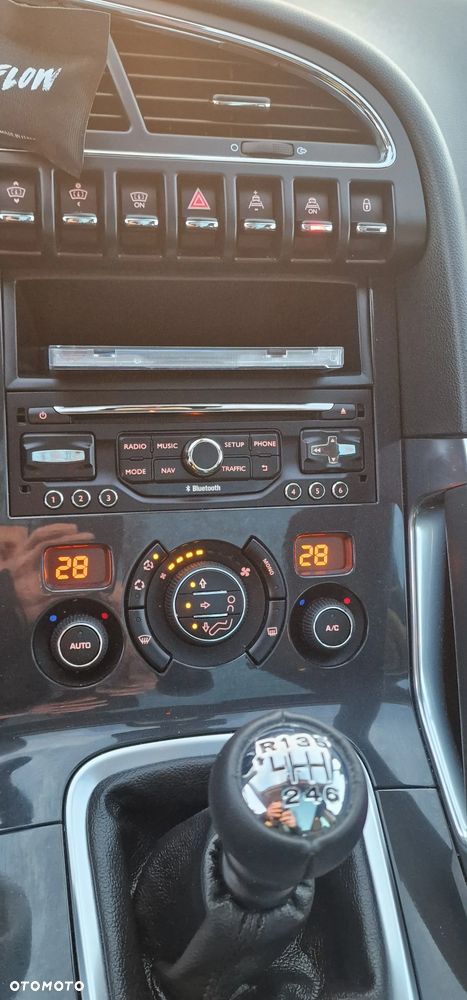 Peugeot 3008 1.6 THP Style - 24