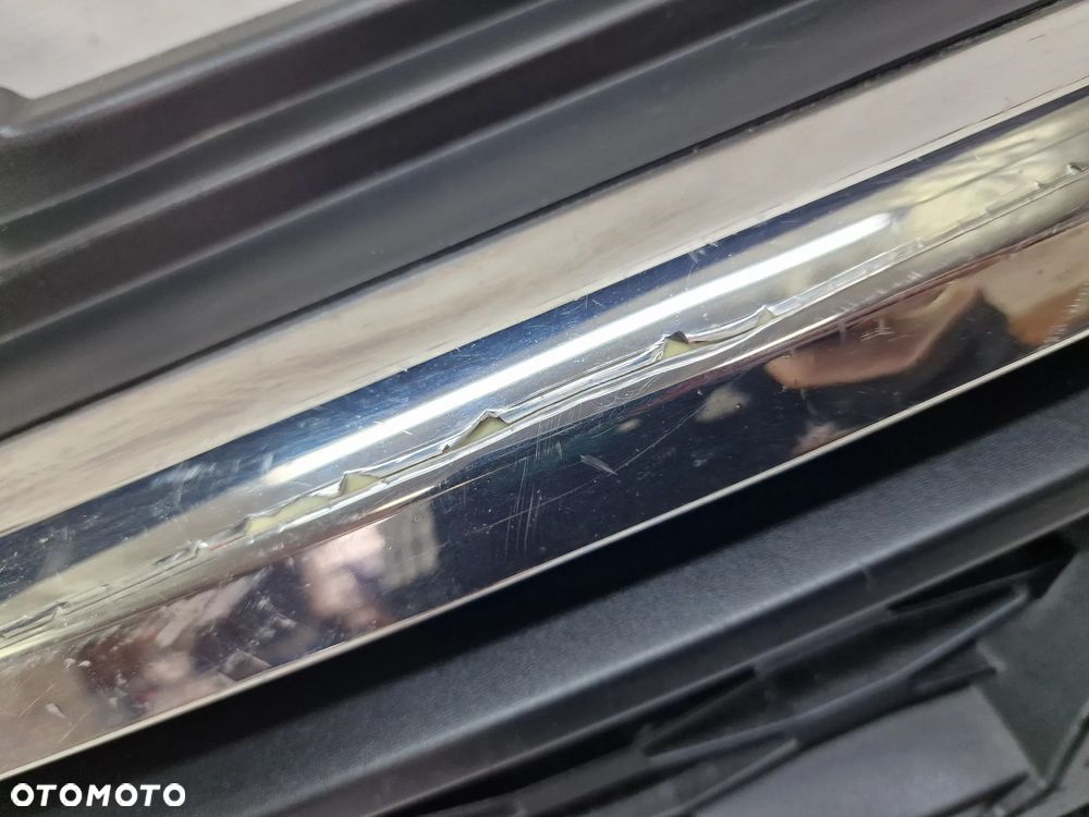 NISSAN NV400 LIFT 21- ATRAPA / GRILL PRZEDNI PRZÓD , NR 62310-8169R , NR AUKCJI GL791 - 29