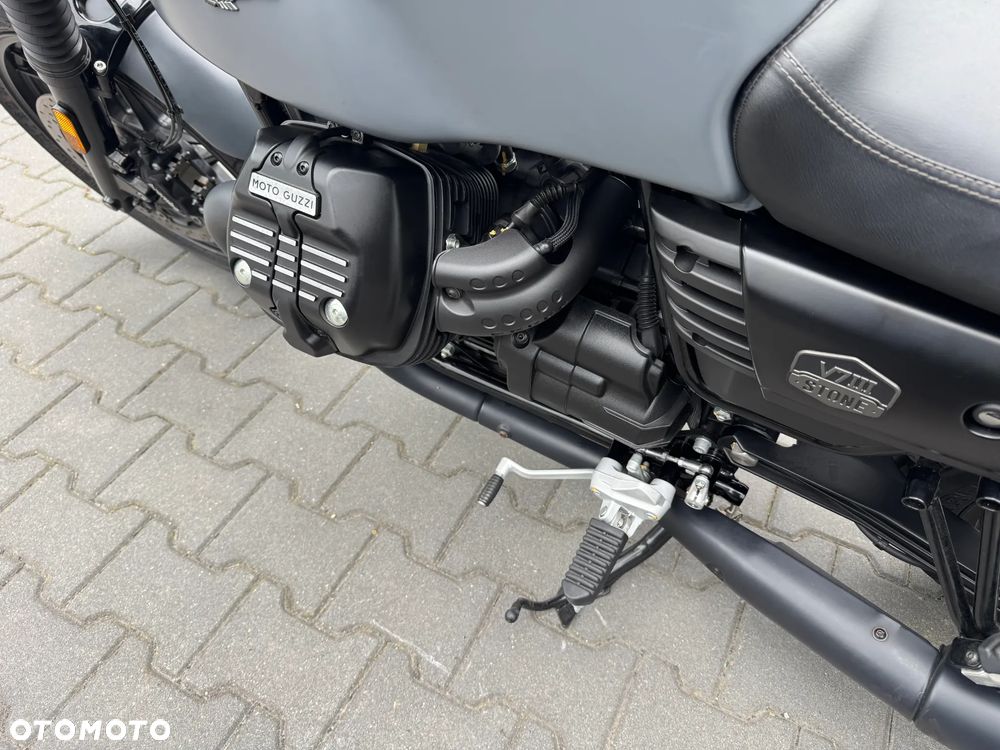 Moto Guzzi V7 - 20