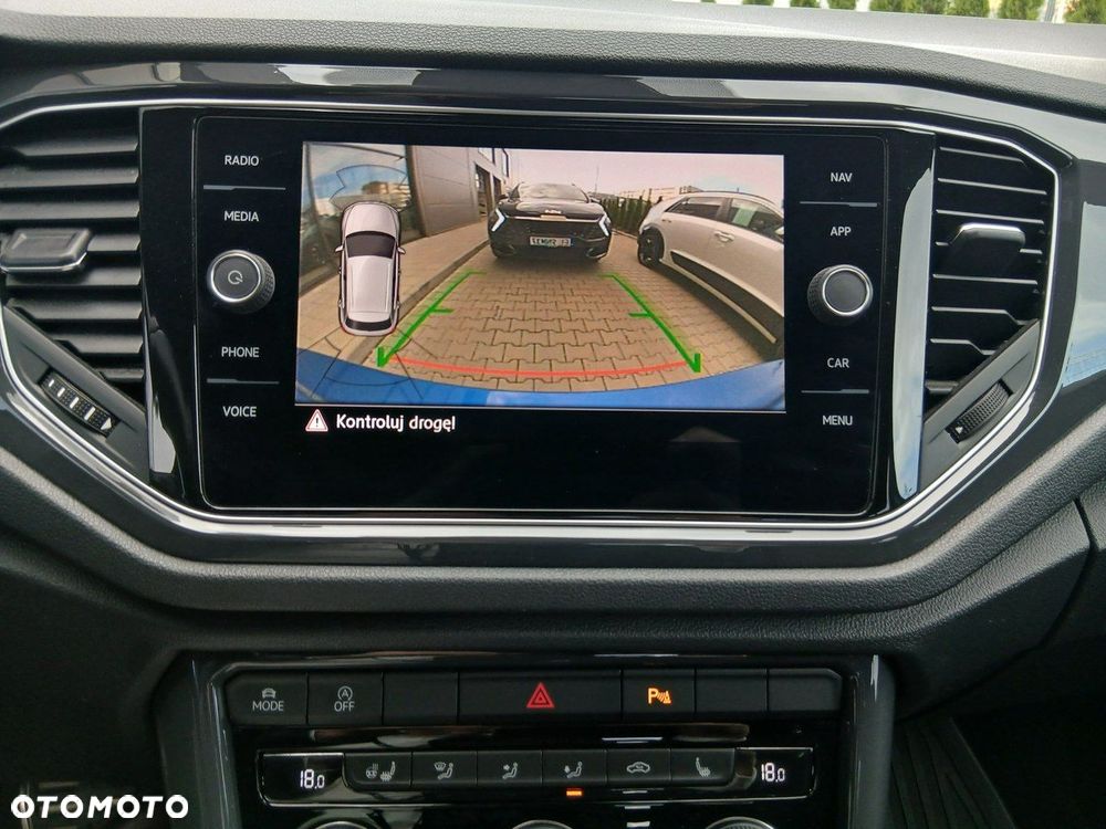 Volkswagen T-Roc - 21