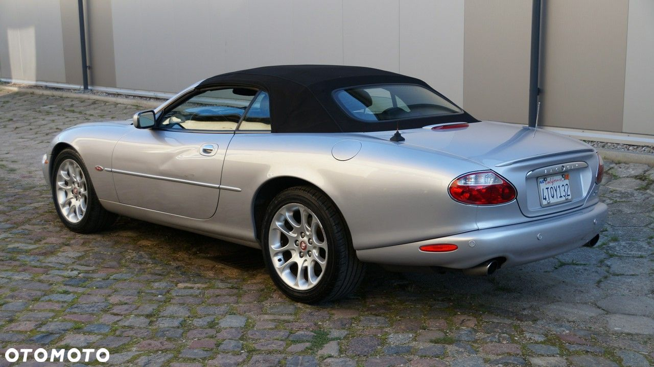 Jaguar XK8 - 4