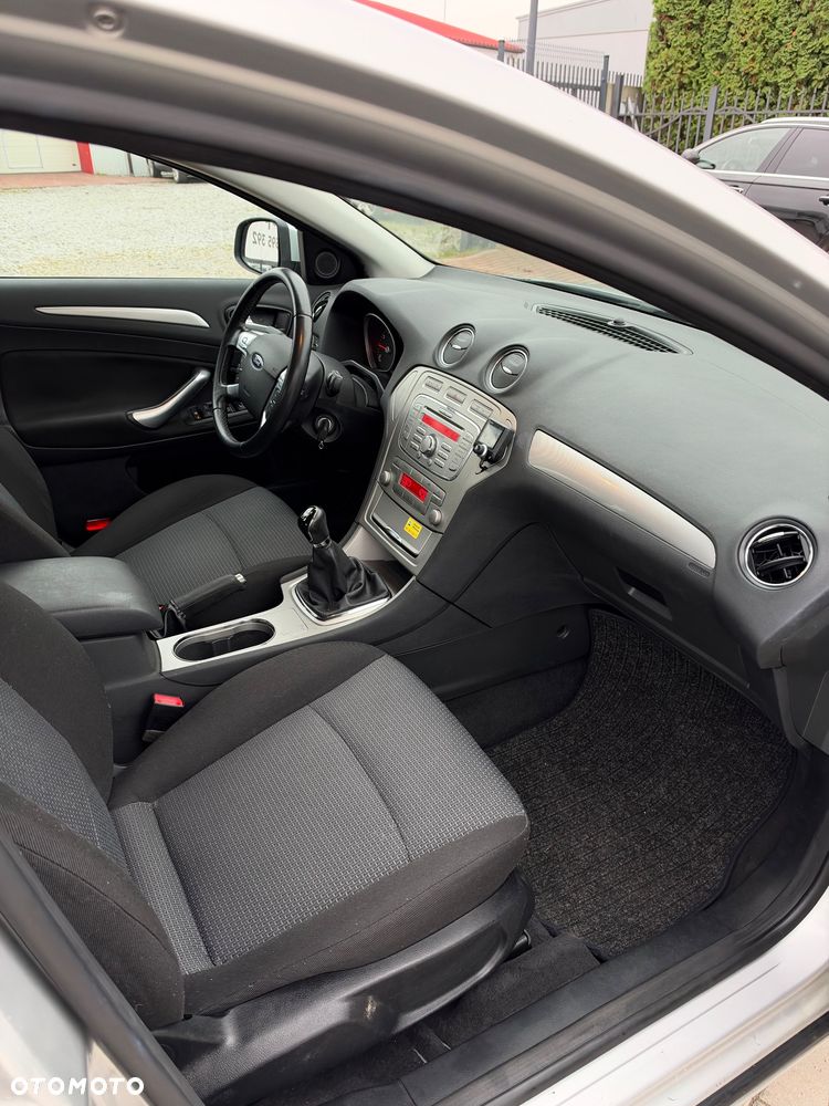 Ford Mondeo 2.0 Silver X - 6