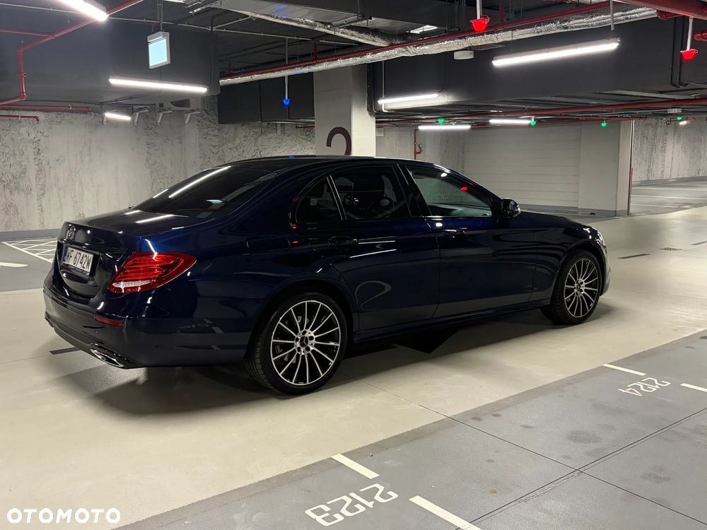 Mercedes-Benz Klasa E 220 d 9G-TRONIC - 11