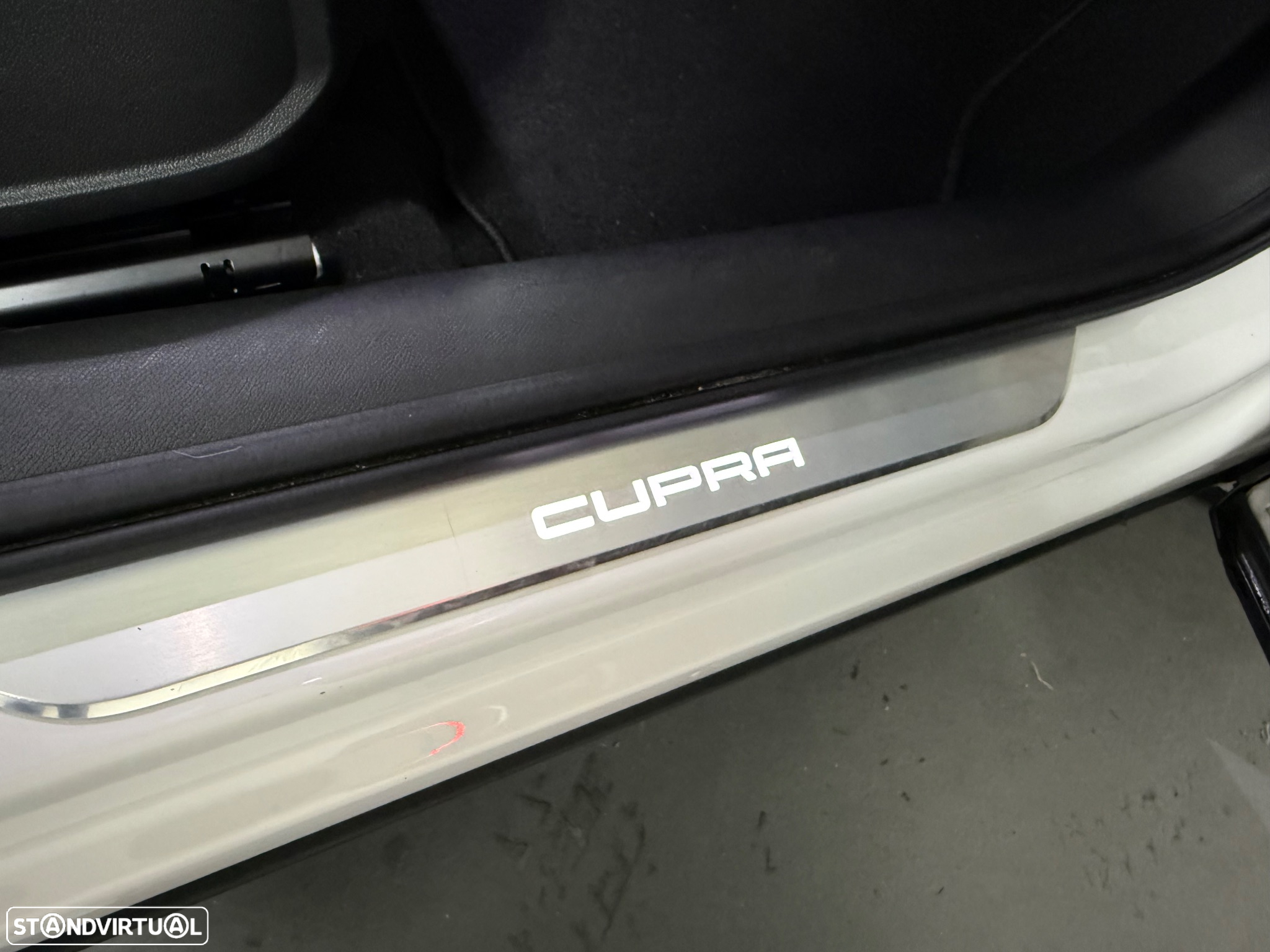 Cupra Formentor 1.4 e-Hybrid DSG - 29