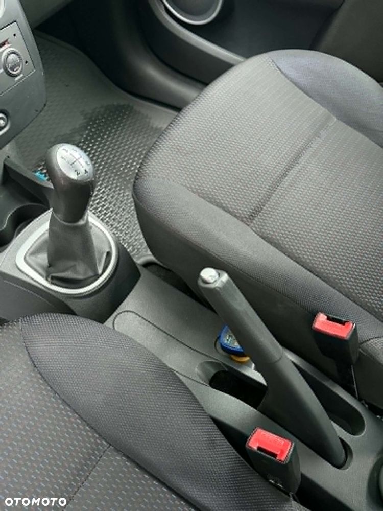 Renault Clio - 16