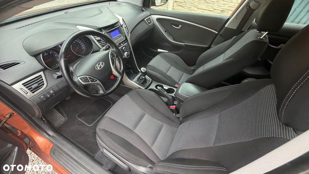 Hyundai i30 1.6 CRDI Passion Plus - 6