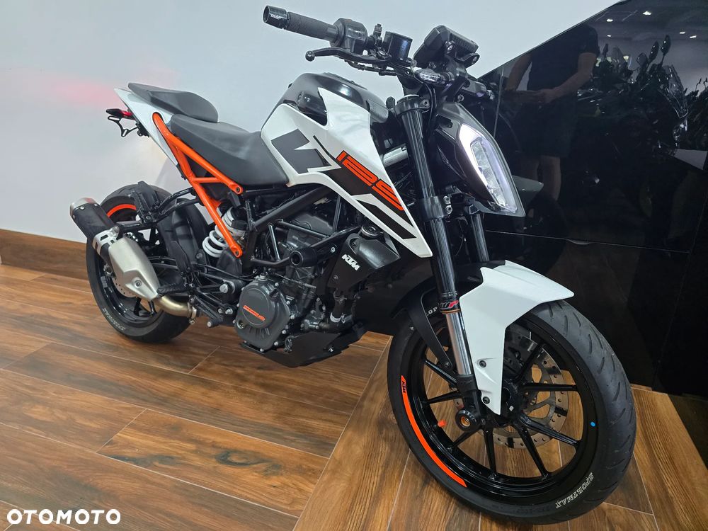 KTM Duke - 23