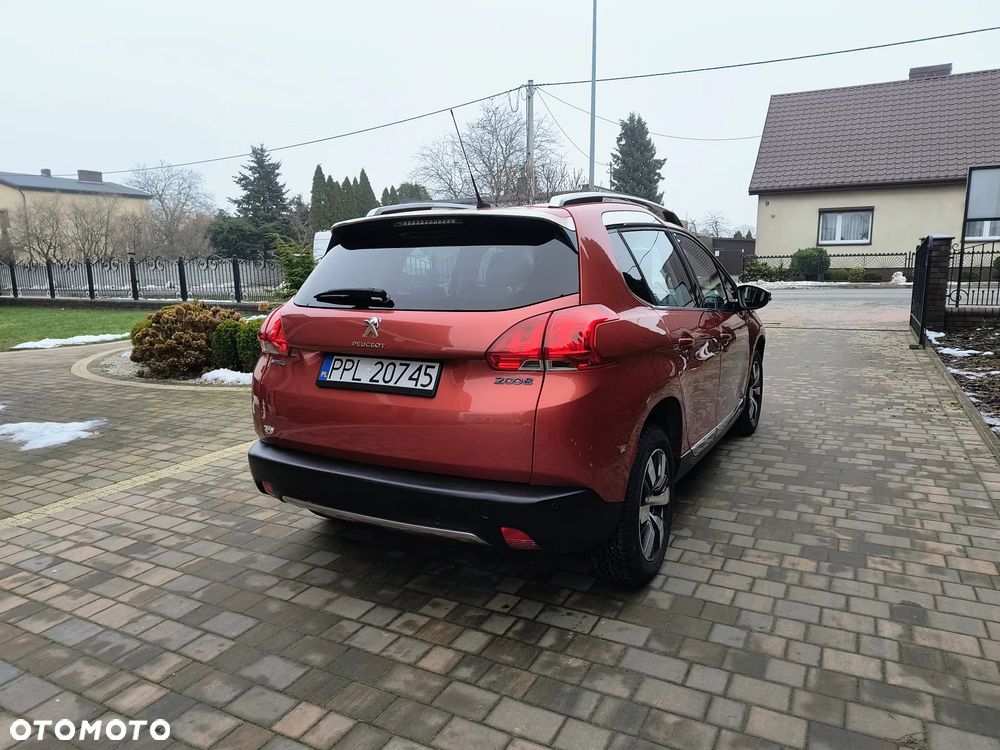 Peugeot 2008 1.2 Pure Tech GPF Allure S&S EAT6 - 15