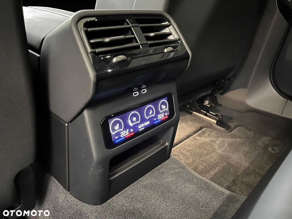 BMW Seria 5 520d xDrive mHEV M Sport - 34