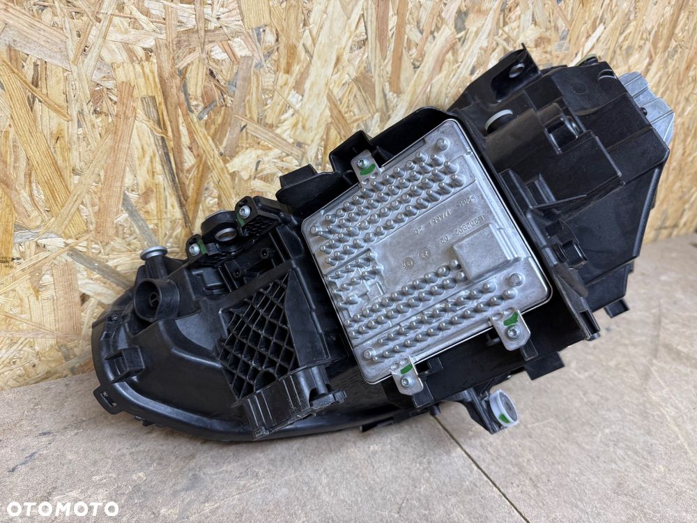 LAMPA PRAWA FULL LED GOLD BMW 2 G42 5A03E38 - 3