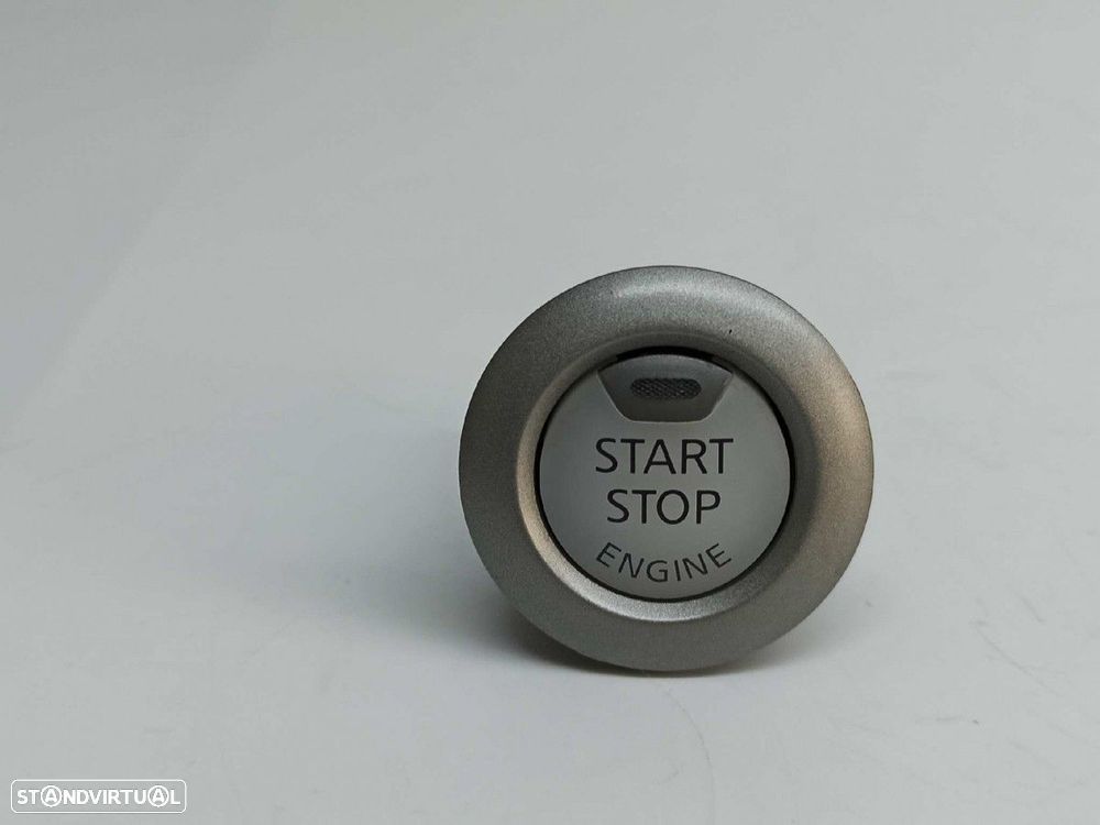 INSERIR INTERRUPTOR DE PARADA NISSAN JUKE (F15) ACENTA - 4