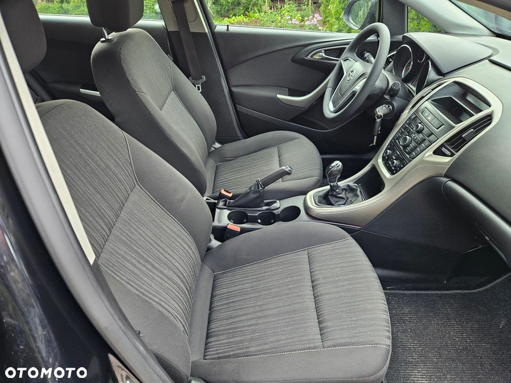 Opel Astra 1.6 Active - 11