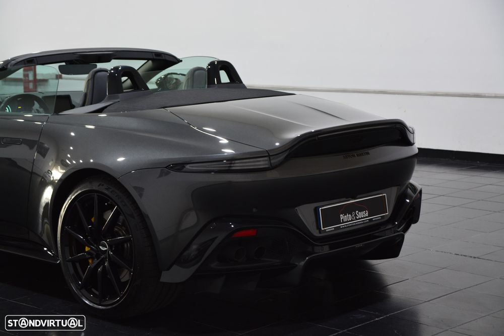 Aston Martin Vantage Roadster V8 - 12
