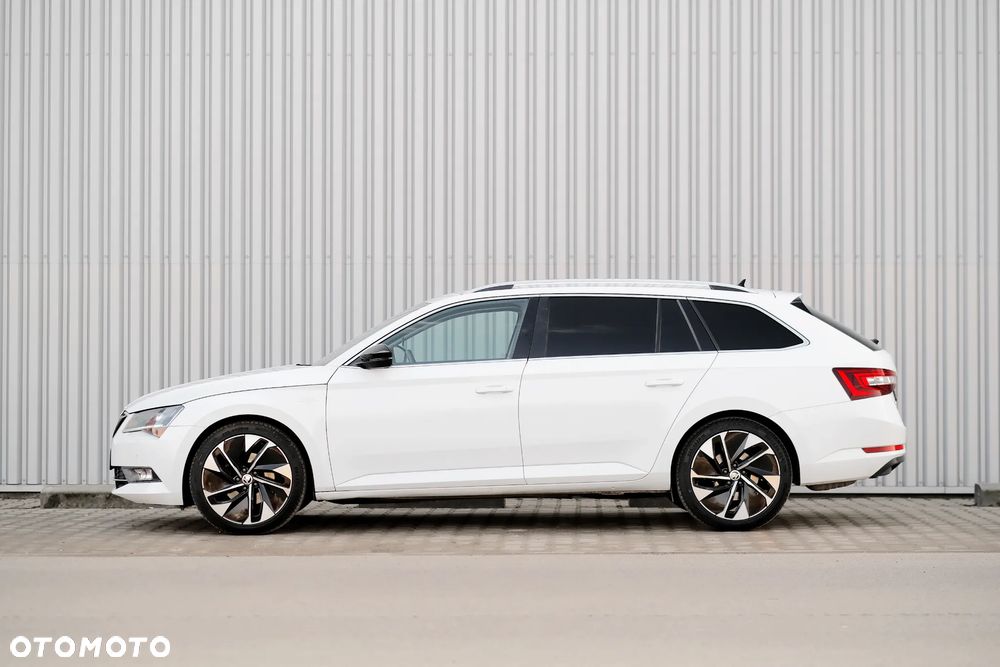 Skoda Superb 2.0 TDI DSG L&K - 9
