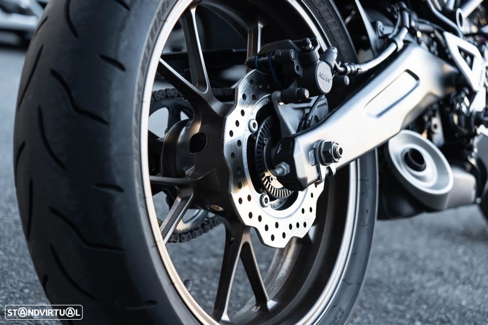 Honda CBR - 7