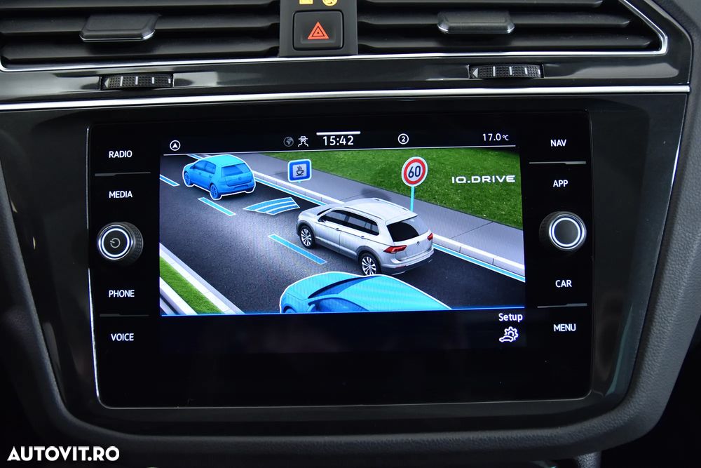 Volkswagen Tiguan - 22