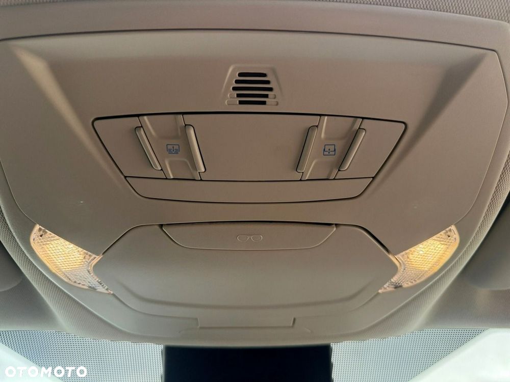 Ford Kuga - 27