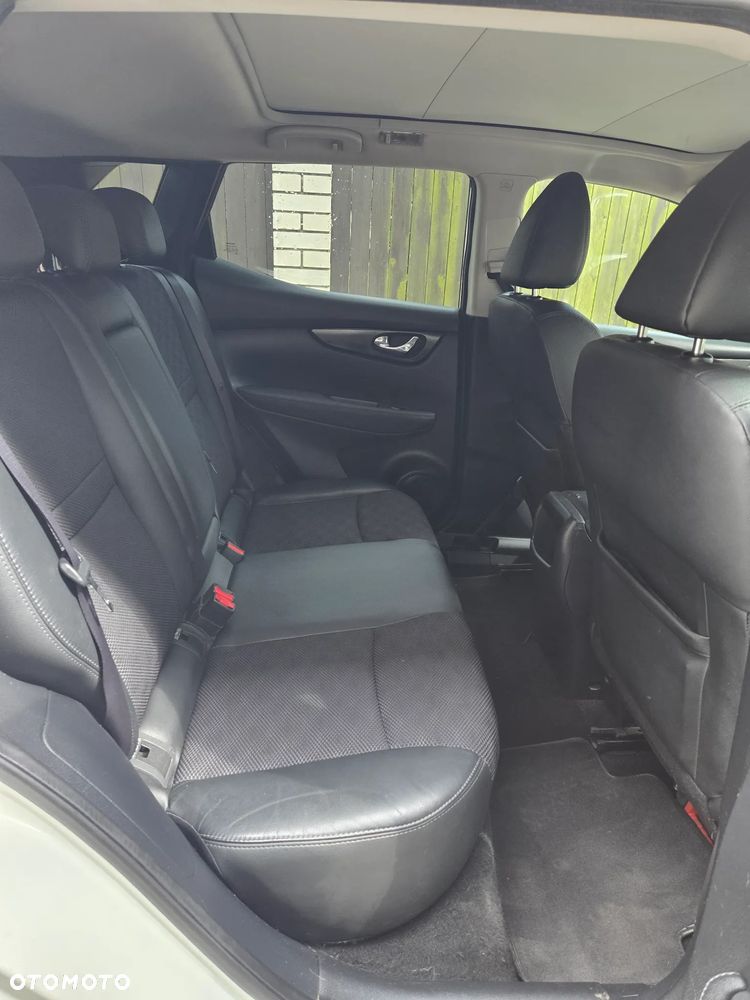 Nissan Qashqai 1.6 DCi Xtronic N-Connecta - 12
