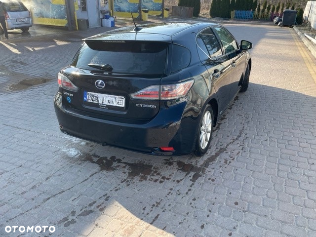 Lexus CT 200h Prestige - 4