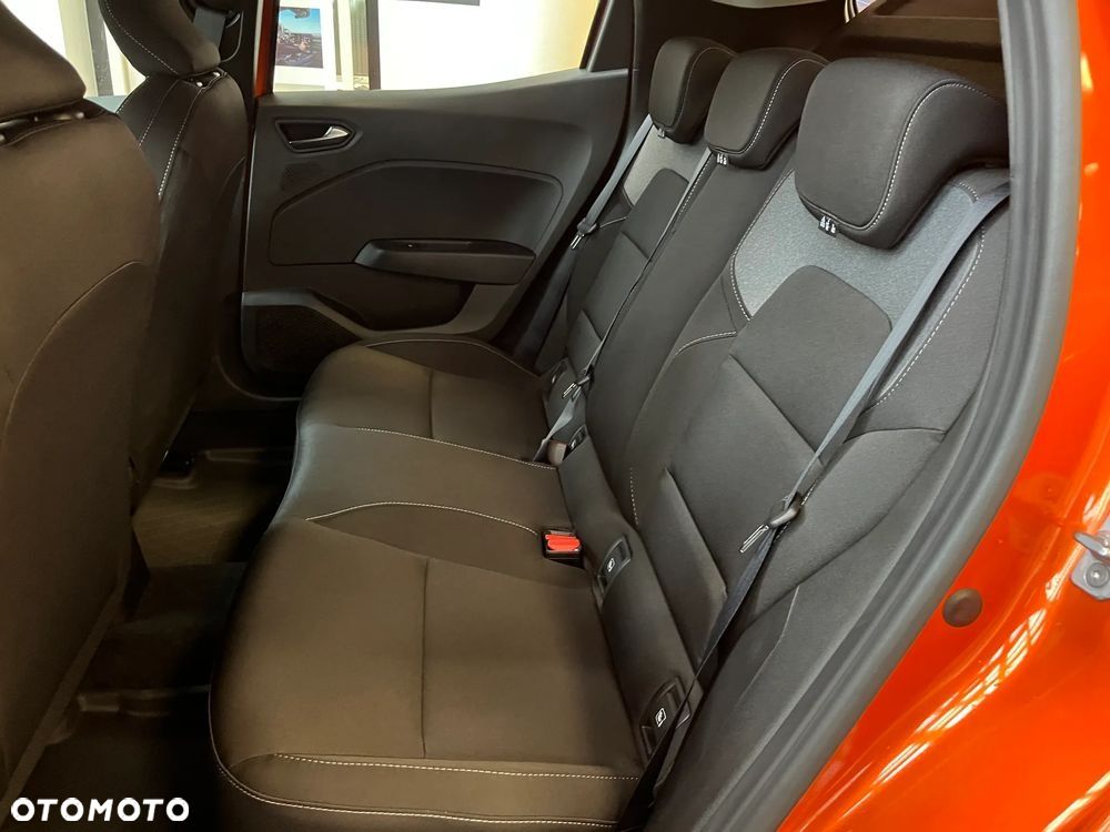 Renault Clio - 8