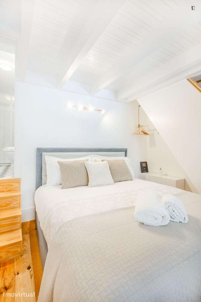 Apartamento com 2 quartos - localizado em Santo Ildefonso Porto - Grande imagem: 3/22