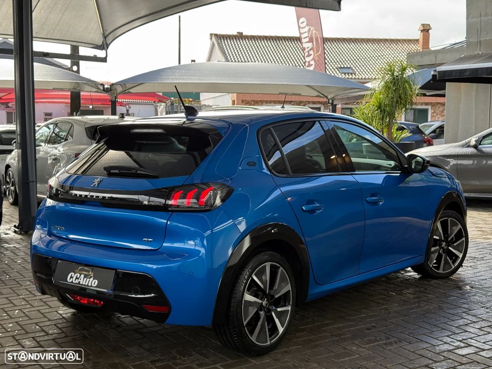 Peugeot e-208 GT - 27