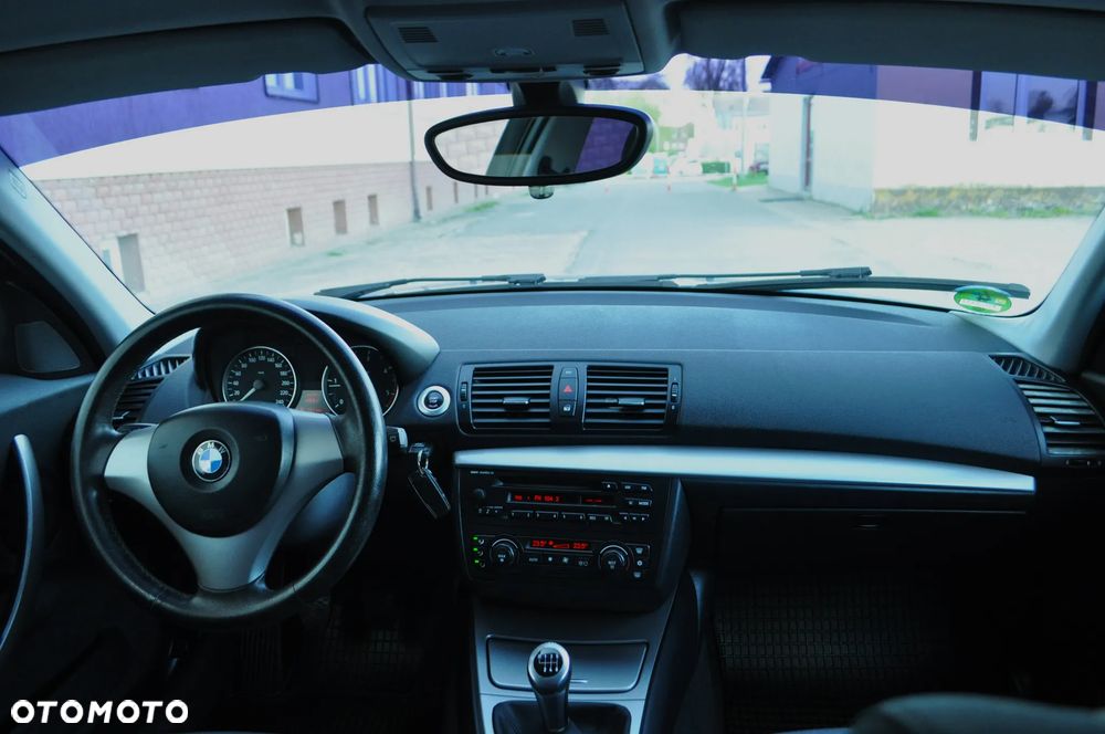 BMW Seria 1 118d - 10