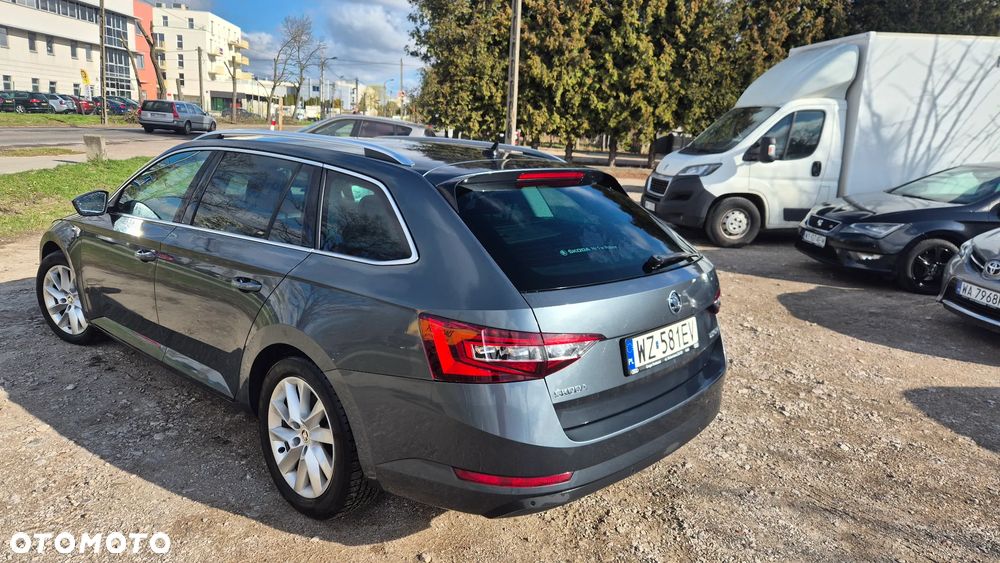 Skoda Superb 2.0 TDI Ambition DSG - 3