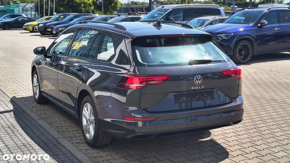 Volkswagen Golf Variant - 8