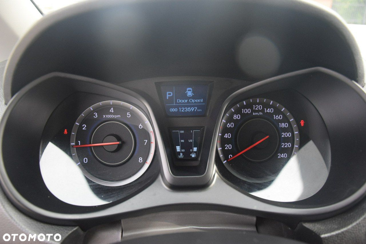 Hyundai ix20 1.6 Automatik Fifa World Cup Edition - 32