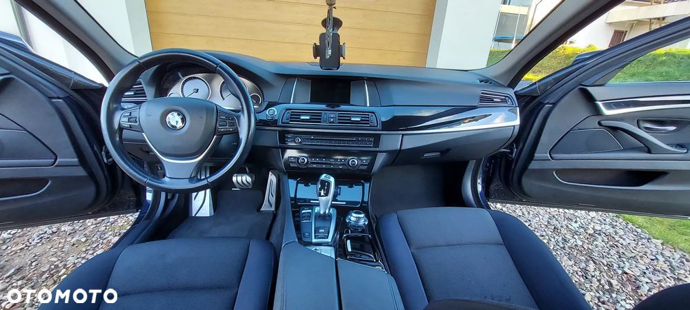 BMW Seria 5 520d - 6