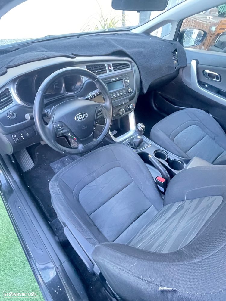 Kia Ceed SW 1.4 CRDi ECO - 4