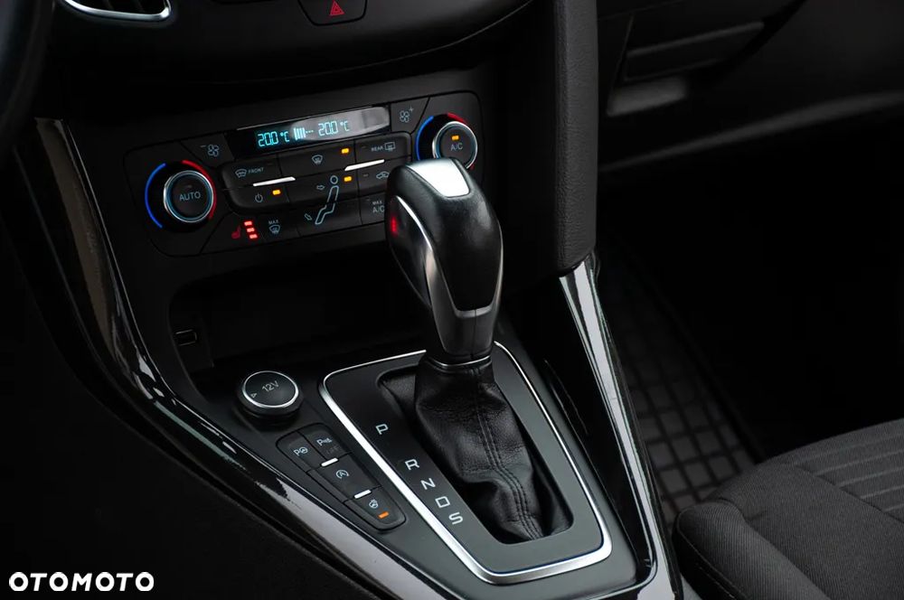 Ford Focus 1.5 EcoBoost STart-Stopp-System ST-Line - 35