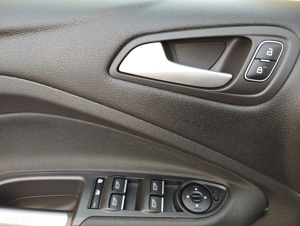 Ford C-MAX 1.5 EcoBoost Start-Stop-System Titanium - 34