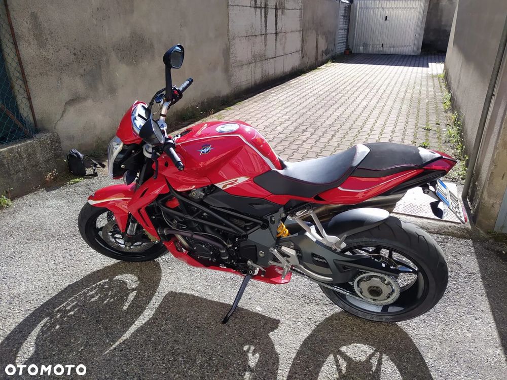 MV AGUSTA Brutale - 4