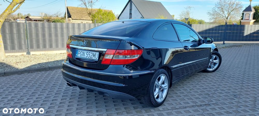 Mercedes-Benz CLC - 40