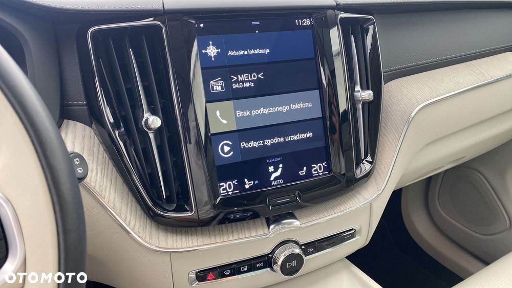Volvo XC 60 B4 D AWD Inscription - 21
