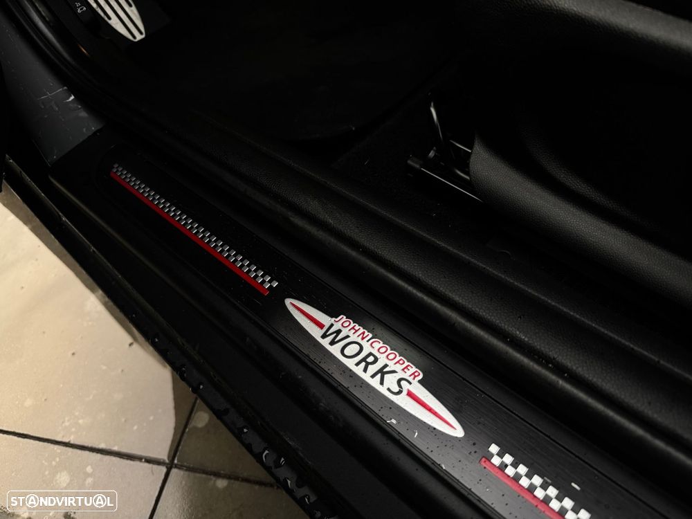 MINI 3 Portas - 18