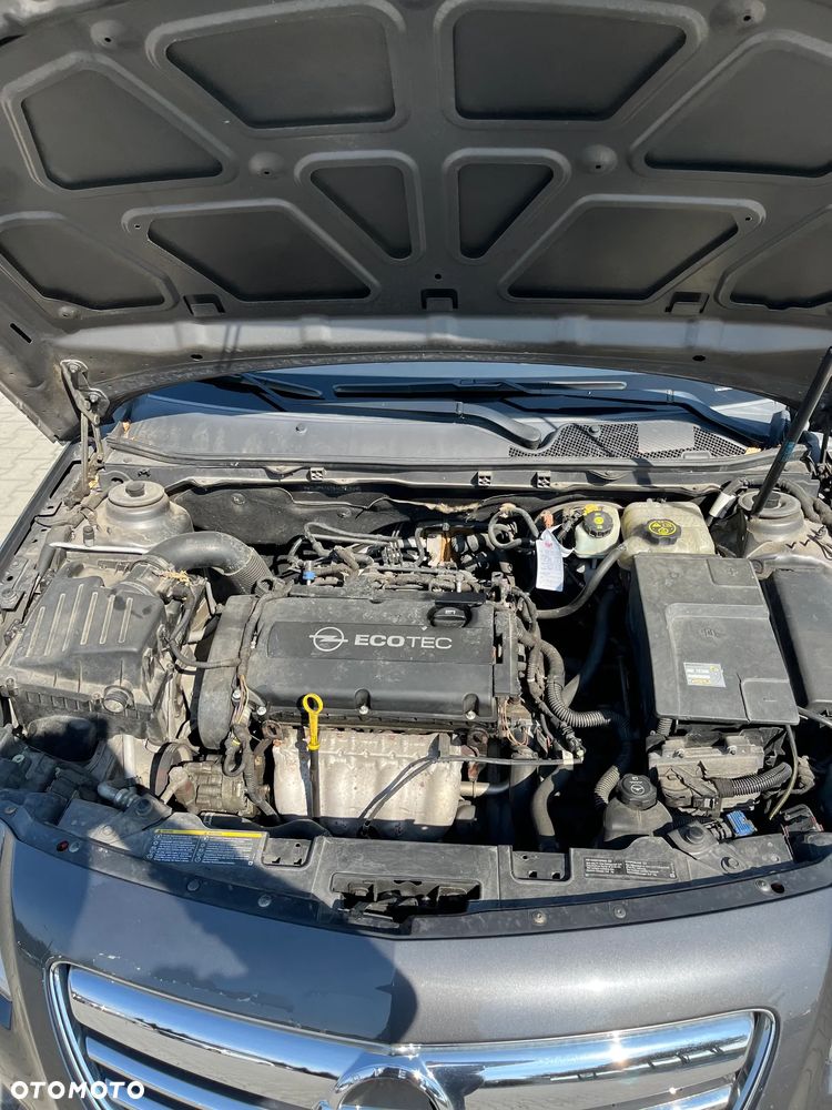 Opel Insignia 1.8 - 11