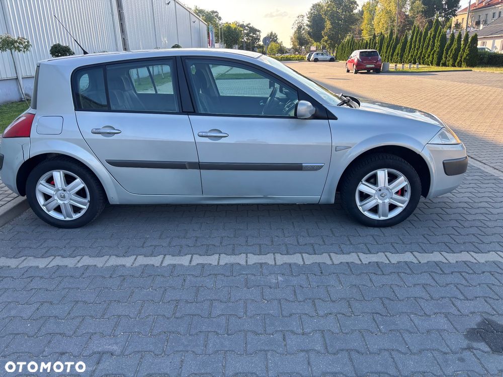 Renault Megane - 5