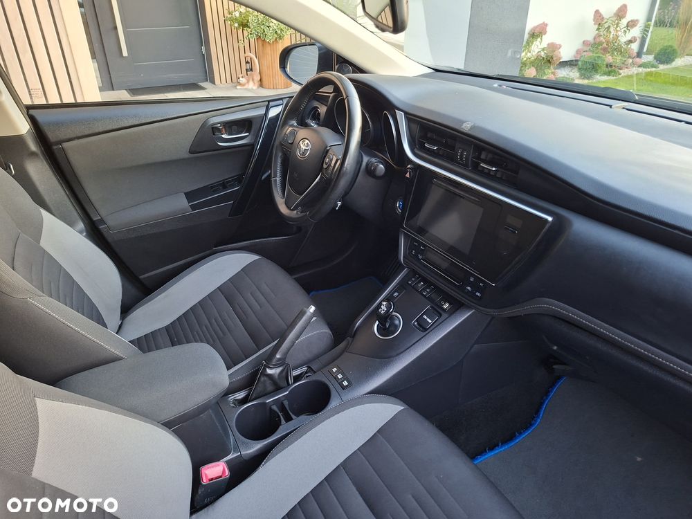 Toyota Auris - 15
