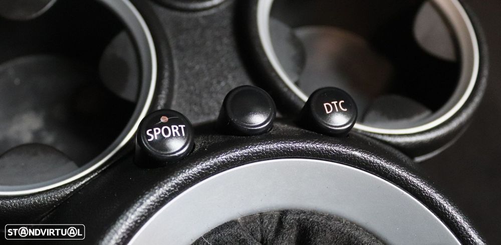 MINI Cabrio John Cooper Works - 26