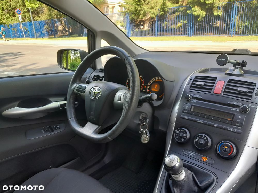 Toyota Auris 1.33 VVT-i Life - 9