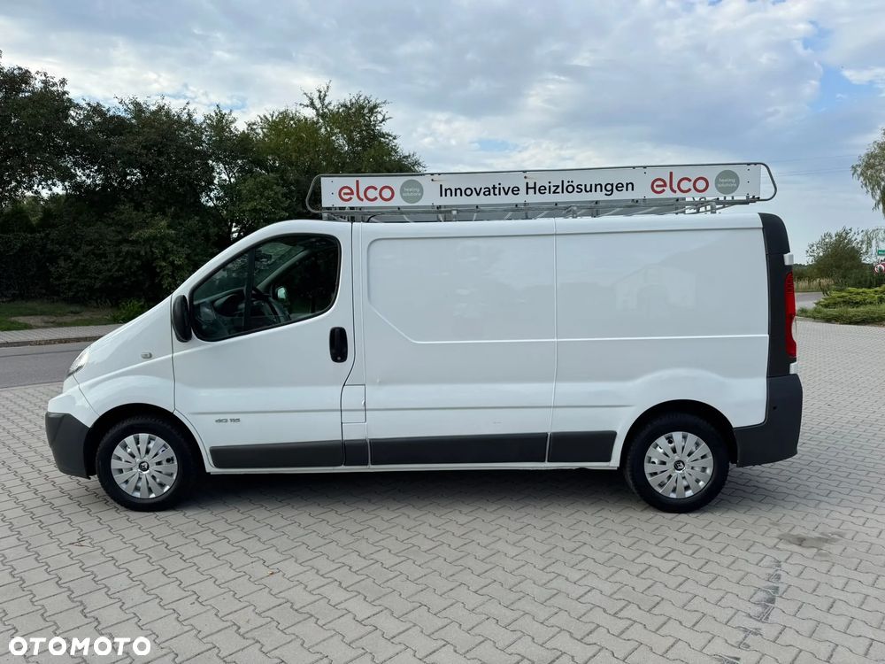 Renault TRAFIC L2H1 LONG Długi Furgon 3os. Serwis Hak Super Stan NISKI PRZEBIEG - 16