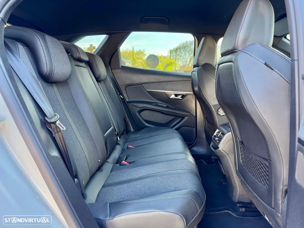 Peugeot 3008 BlueHDi 130 Stop & Start EAT8 GT - 12