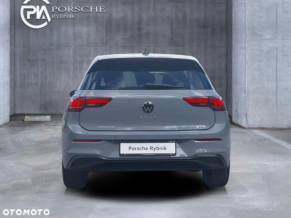 Volkswagen Golf - 5