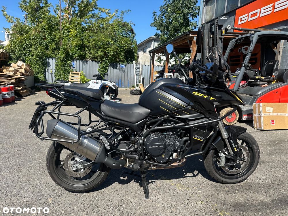 QJMOTOR 900 S - 4