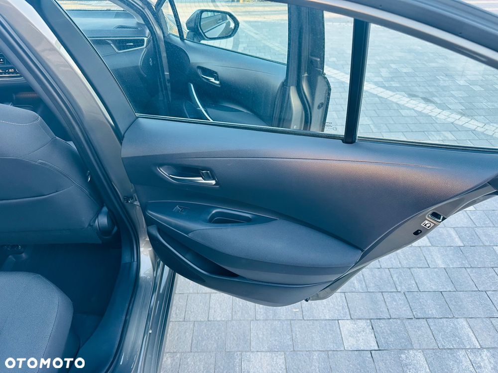 Toyota Corolla 1.8 Hybrid Comfort - 31