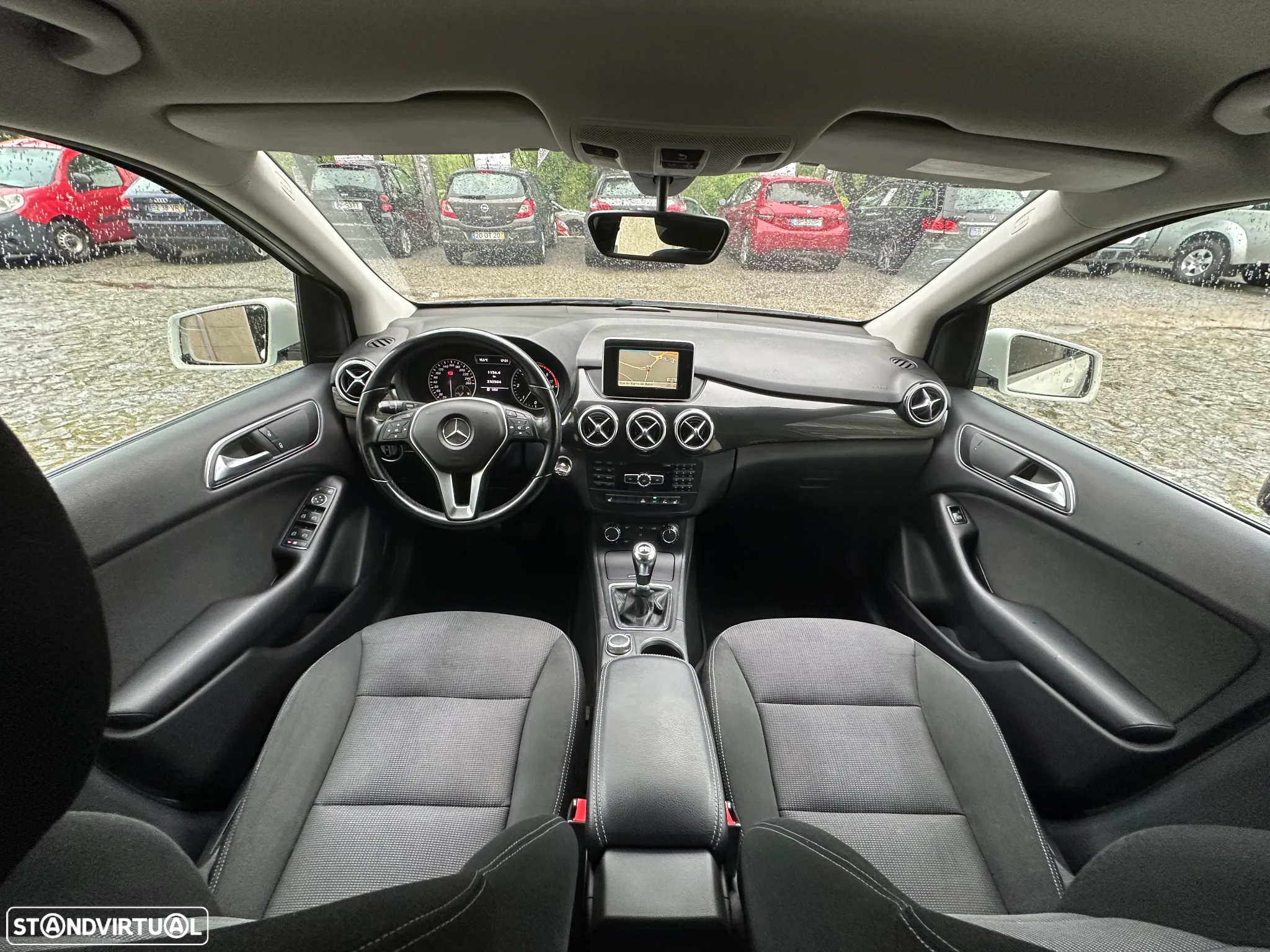 Mercedes-Benz B 180 CDI (BlueEFFICIENCY) - 13