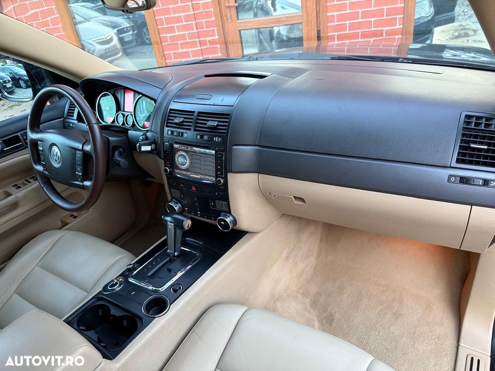 Volkswagen Touareg - 19